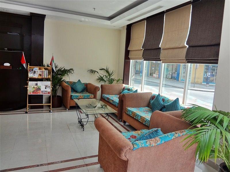 דובאי Al Jawhara Metro Hotel מראה חיצוני תמונה