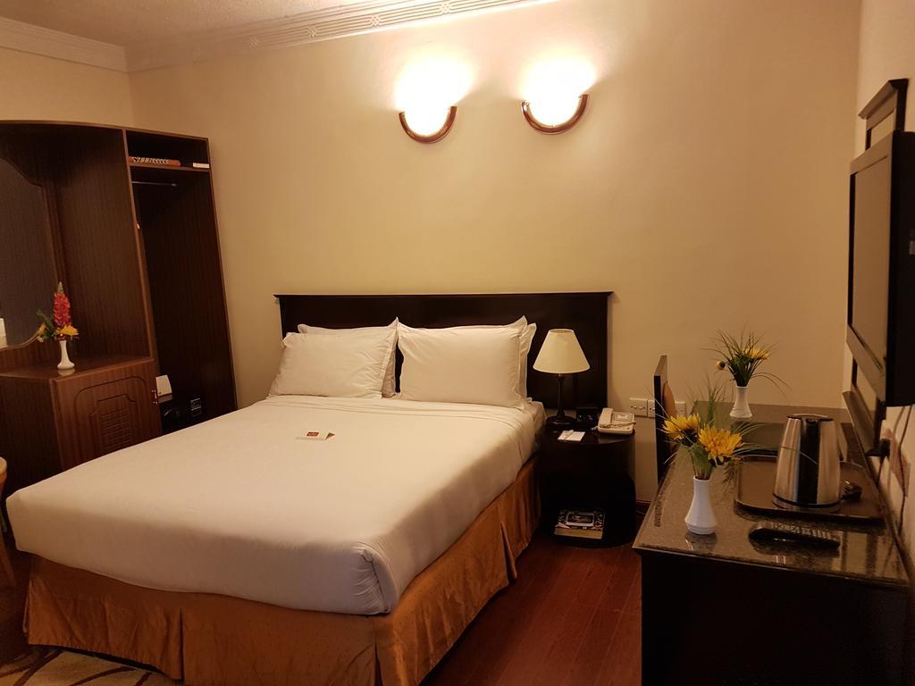דובאי Al Jawhara Metro Hotel מראה חיצוני תמונה