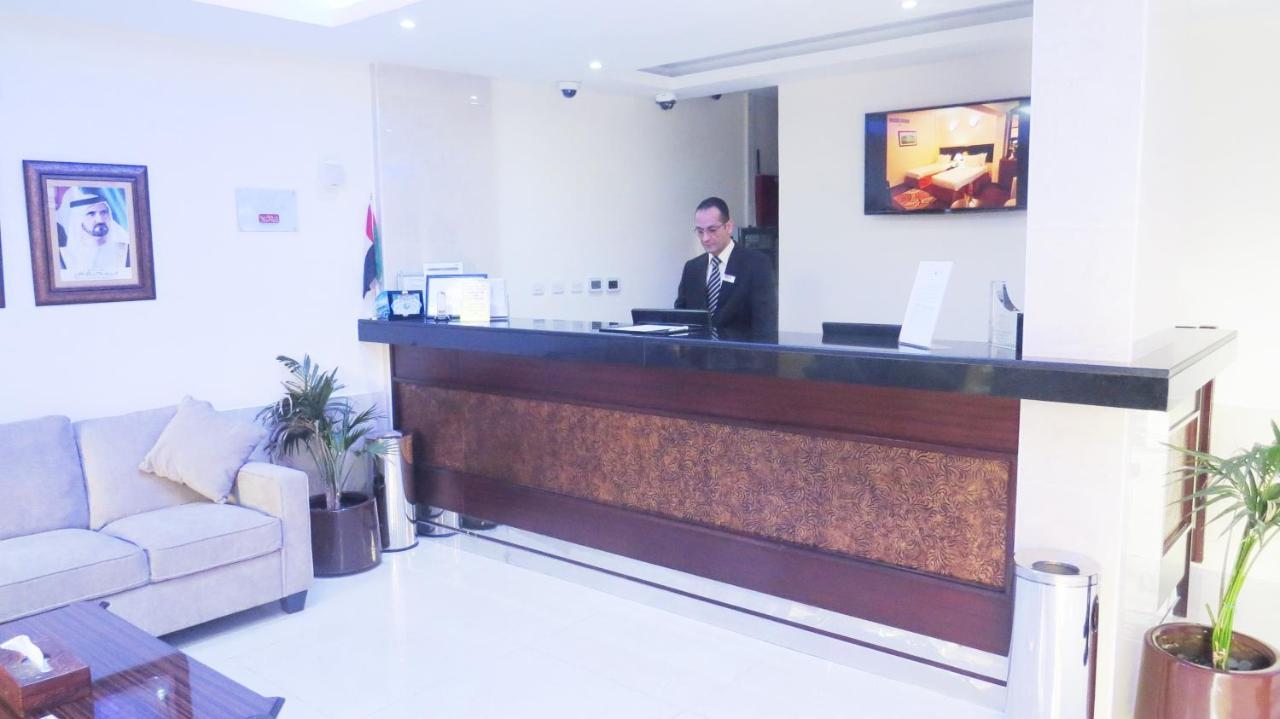 דובאי Al Jawhara Metro Hotel מראה חיצוני תמונה